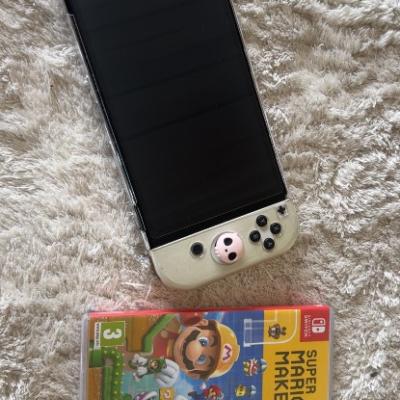 Nintendo Switch OLed - thumb