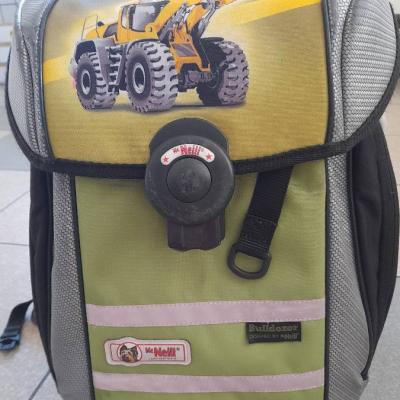 McNeill Schultasche zu verkaufen - thumb