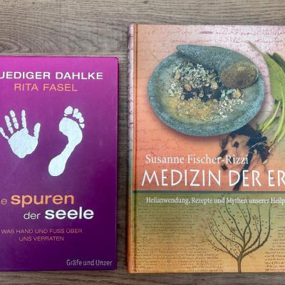 Neuwertige Bücher - thumb