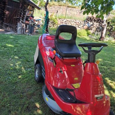 Aufsitzmäher Honda Rider HF 1211 HE — TOP-Zustand - thumb