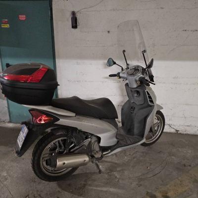Scooter Malaguti 160 ie - thumb