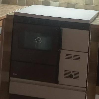 Holzherd mit Backofen selten gebraucht - thumb