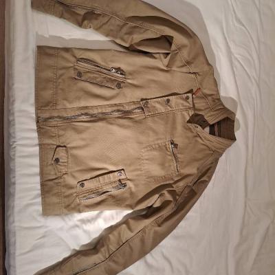Sportliche Jacke von Zara - thumb