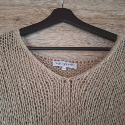 Beigefarbener Strickpullover mit Gold-Highlights | Marke Rinascimento - thumb