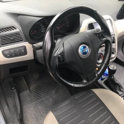 Fiat Grande punto 1,2Benzin zuverkaufen - thumb