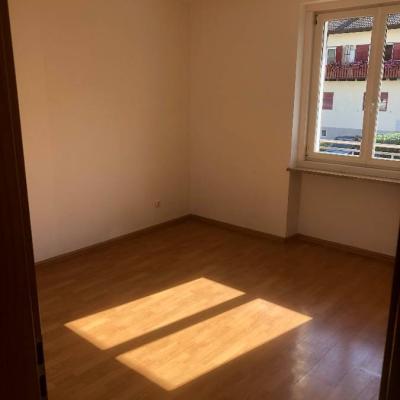 4-Zimmer-Wohnung in Eppan, teilmöbliert, zu vermieten - thumb