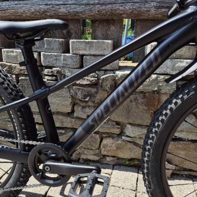 Specialized Riprock 24" Mountainbike schwarz - thumb