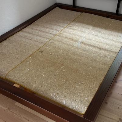 Zu verschenken 140x200cm mit Matratze und Rost, Spannbettlaken 2x… - thumb
