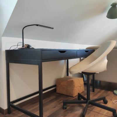 Schreibtisch und Bürostuhl von Ikea wie neu - thumb