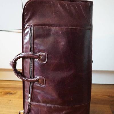 verkaufe Rucksack aus Leder für Flügelhorn / Basstrompete - thumb
