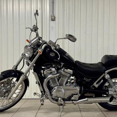 Suzuki Intruder 800 - thumb