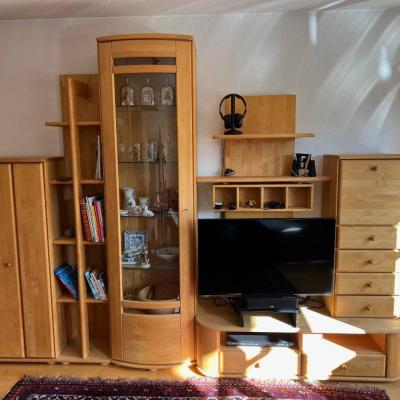 Wohnwand in Vollholz (Buche) - thumb