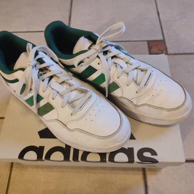 Adidas Turnschuhe - thumb