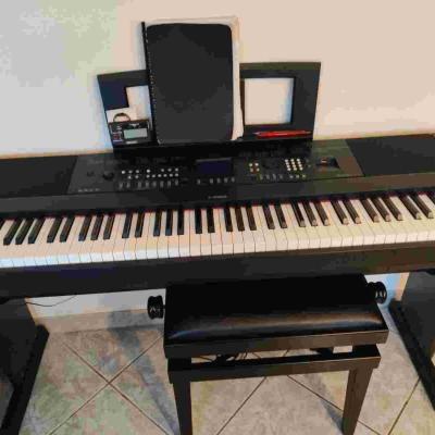 Piano Yamaha - thumb