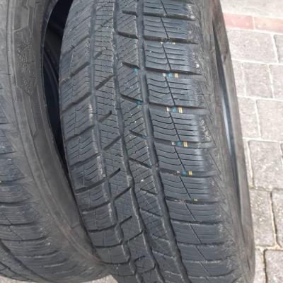 Winterreifen 185/60/R15 - thumb