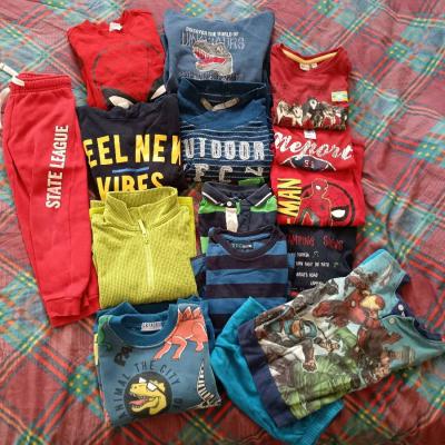 Kleidung Grösse 104 - thumb