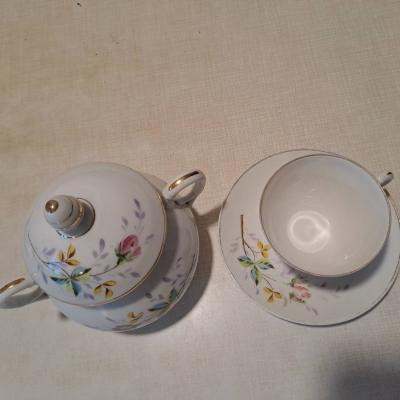 Porzellangeschirr - thumb