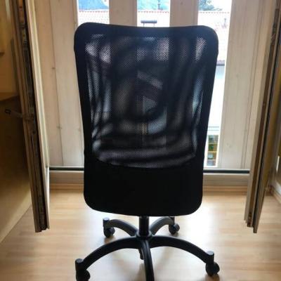 Drehstuhl / Schreibtischstuhl / Bürostuhl - thumb