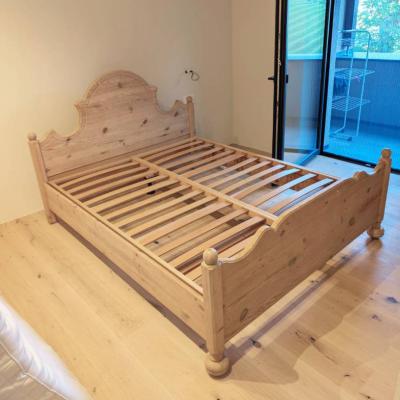 Holzbett mit 2 Kommoden und Matratze - thumb