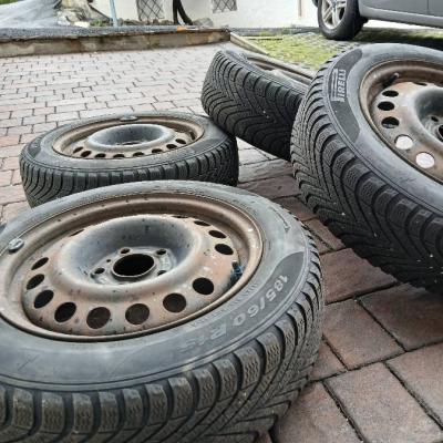 Winterreifen  185 /60 /R15 - thumb