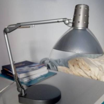 Lampe für Schreibtisch oder Nachkästchen - thumb