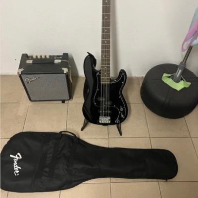 Verkaufe Bass mit Zubehör - thumb