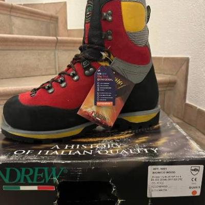 Neue Waldarbeiter Sicherheitsschuhe Größe 44,5 - thumb