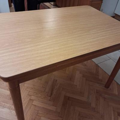 Tisch sehr guter Zustand zu verkaufen - thumb