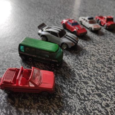 Spielzeugautos / macchinine - thumb