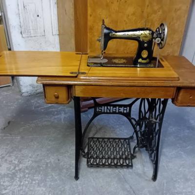 Macchine da cucire Singer degli anni 30 del '900 - thumb