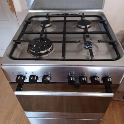 Gasherd mit Elektrobackrohr - thumb