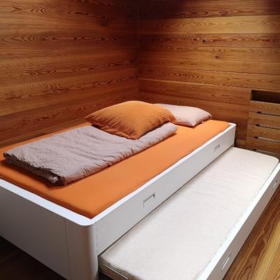 Einzelbett mit Auziehbett - thumb