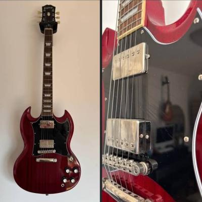 Neuwertige E- Gitarre - thumb