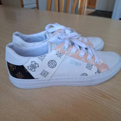 Schuhe Guess - thumb