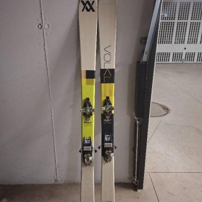 Tourenski Völkl 160 cm mit Dynafit Jubiläumsbindung+Felle - thumb