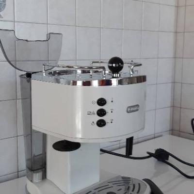 DeLonghi - Kaffemaschine - thumb