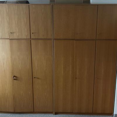 2 Kleiderschränke zu verschenken - thumb