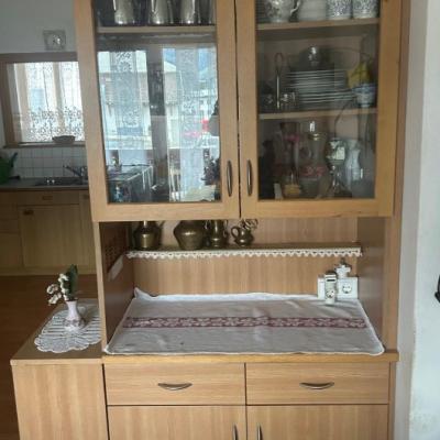 Wohnzimmerschrank zu verschenken - thumb