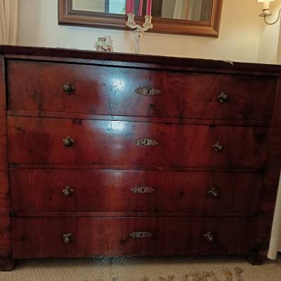 Kommode klassisch - zu verschenken - thumb