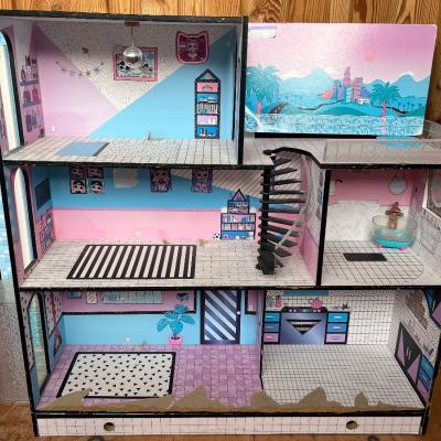 Puppenhaus LOL zu verschenke - thumb