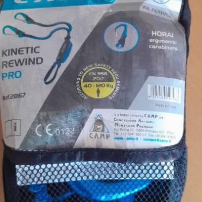 Klettersteigset und Helm - thumb