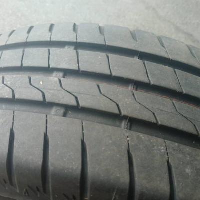 Verkaufe neuwertige Autoreifen - thumb