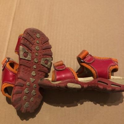„Leone Kids“ Mädchen-Sandalen Gr.25 in beanspruchtem Zustand - thumb