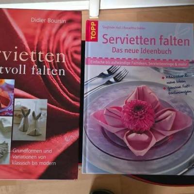 Bücher: Servietten falten um je - thumb