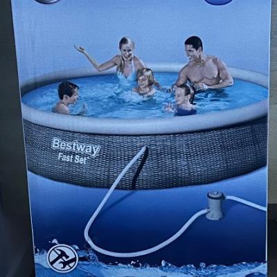 Bestway Schwimmbad - thumb