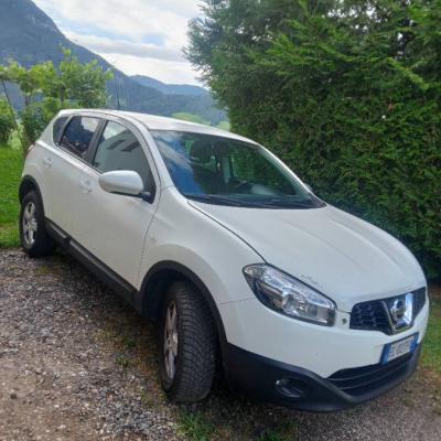 SUV/Nissan Qashqai 1,6 dCi  4x4 Führerschein Neulinge - thumb
