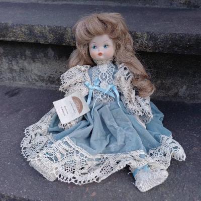 Porzellan Puppe "Luzia" - thumb