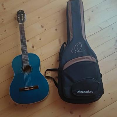 Ortega Gitarre + Tasche - thumb
