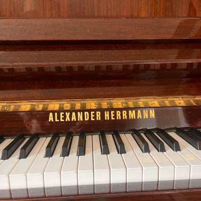 Wandklavier - thumb