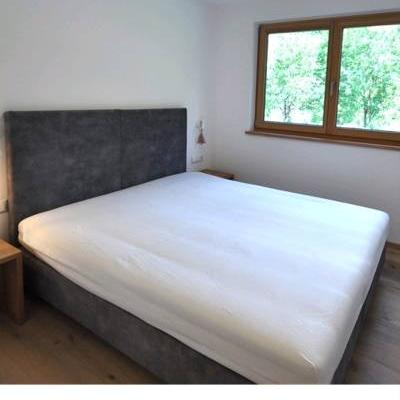 vendo letto matrimoniale 180x210 (senza materasso) - thumb